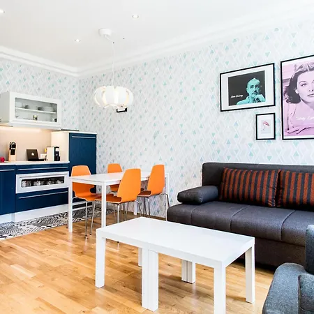 Best Western Plus Celebrity Suites